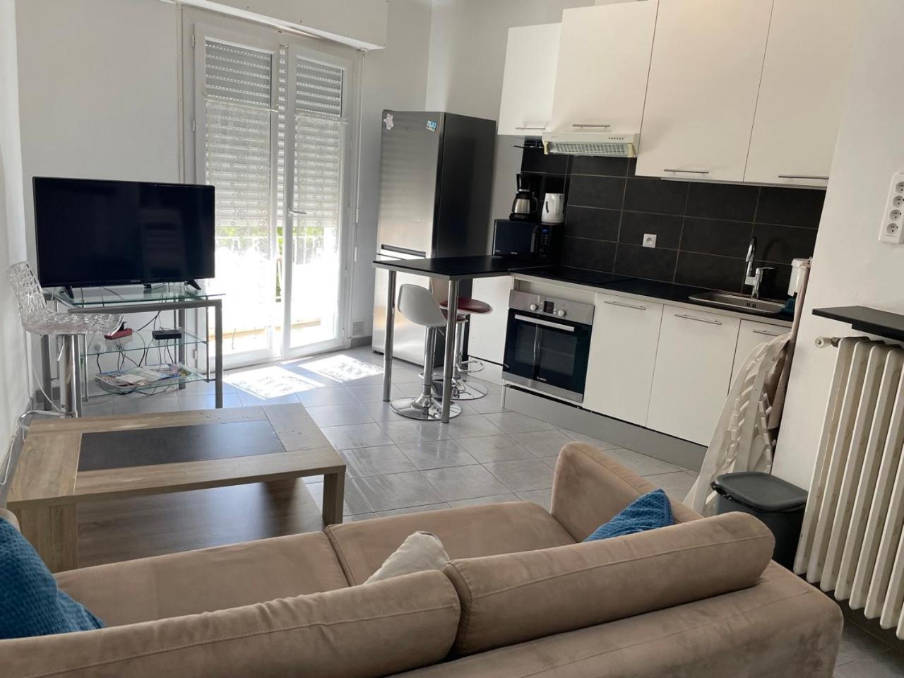 Nice Appartement Avenue Des Fleurs エクステリア 写真